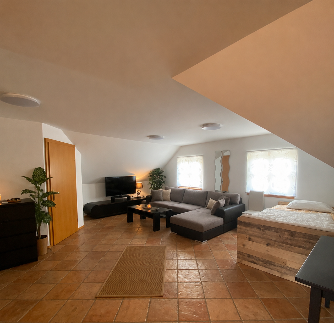 Bright 1-room apartment with sleeping & living area – short-term rental & temporary housing for 1 to 6 months in Ansfelden