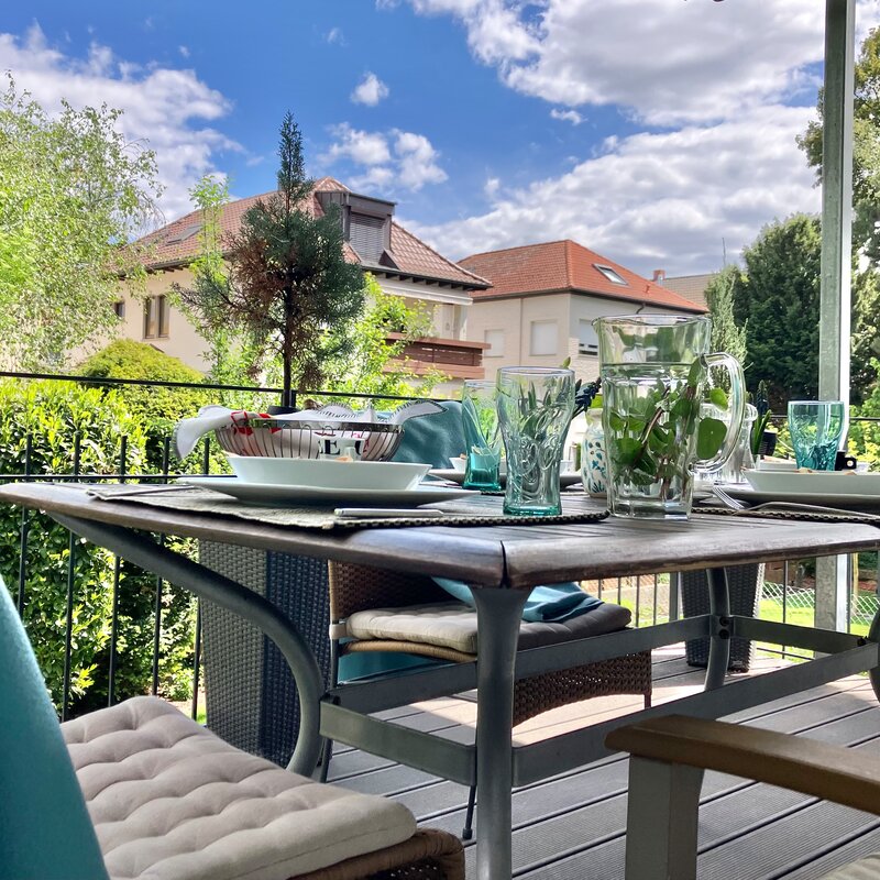Sonnige Terrasse mit Gartenblick: 3-Zimmer Wohnung zur Kurzzeitmiete & Wohnen auf Zeit für 1 bis 6 Monate in Mannheim