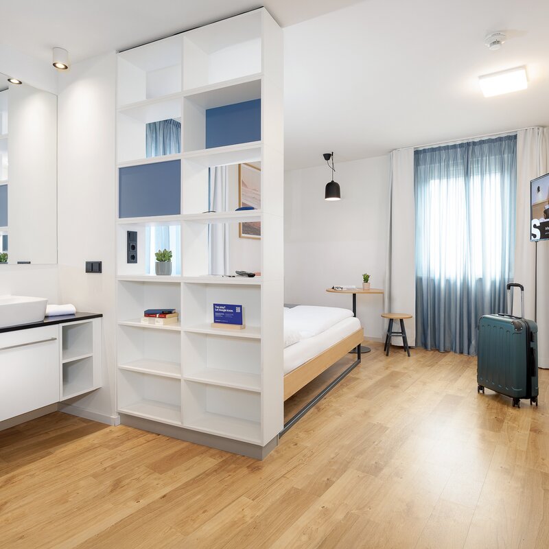 Bright studio apartment with modern bathroom & sleeping area – short-term rental Vienna, temporary housing for 1 to 6 months