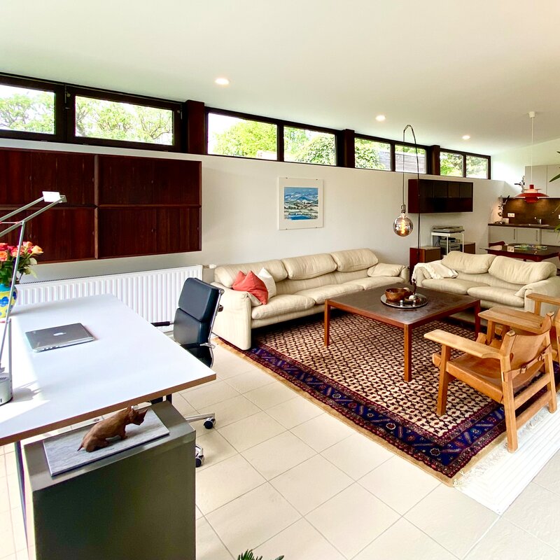 Arbeits- und Wohnraum in Blickrichtung Küche | © H. Weißenberger