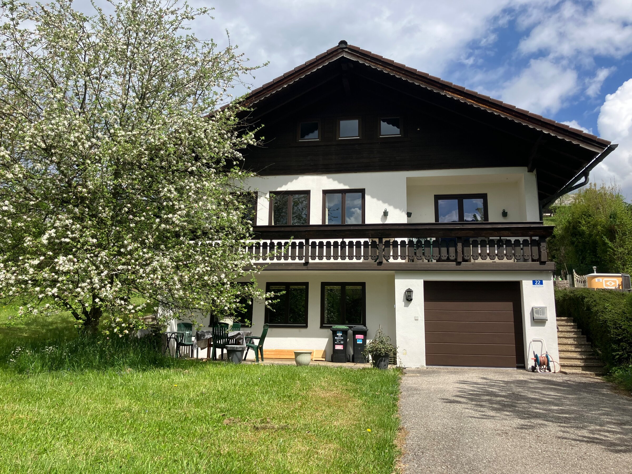 Freistehendes Haus mit Balkon & Garten – Wohnen auf Zeit, Kurzzeitmiete in Strobl für 1 bis 6 Monate