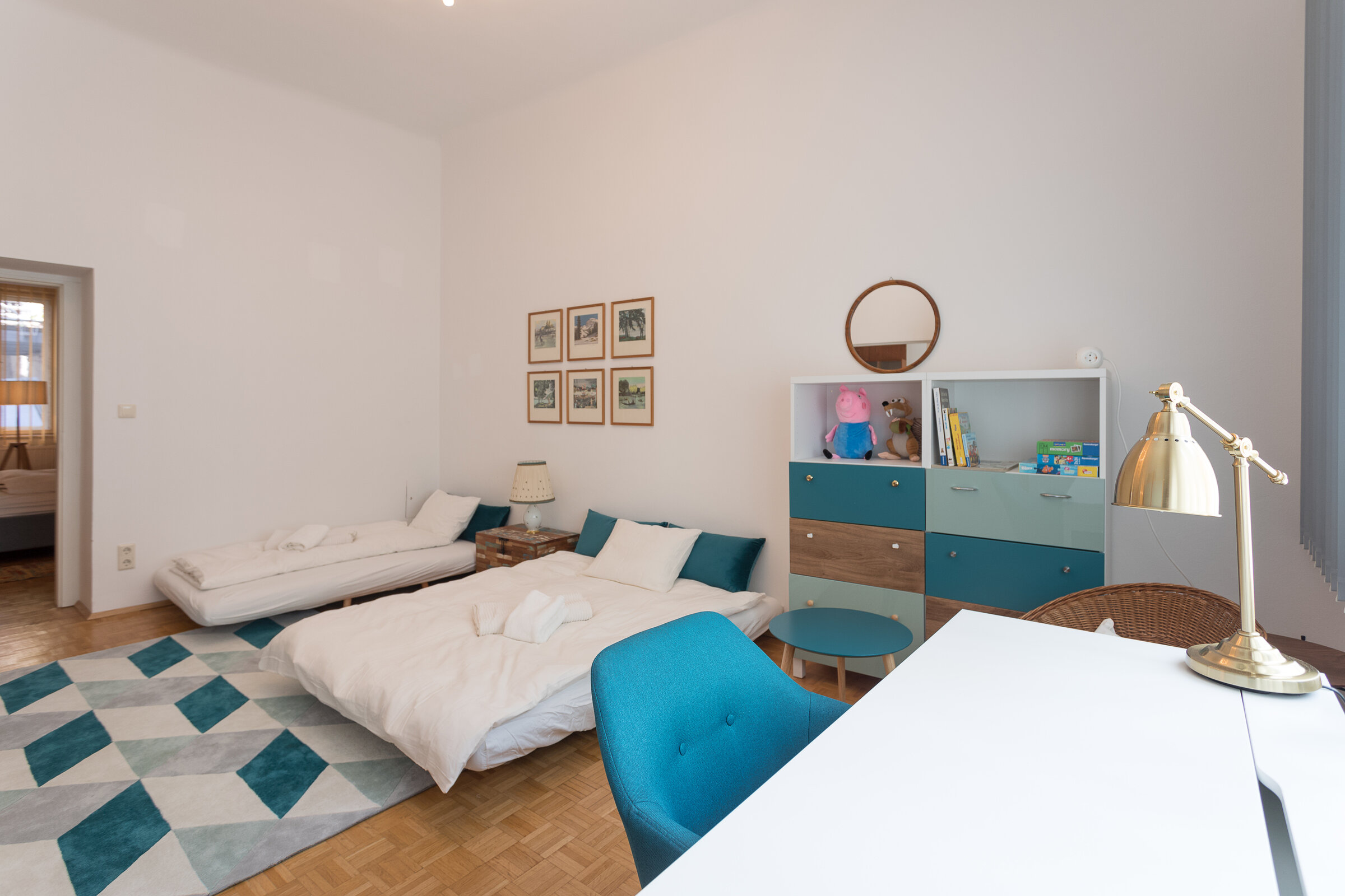 Wohn- Schlafzimmer II