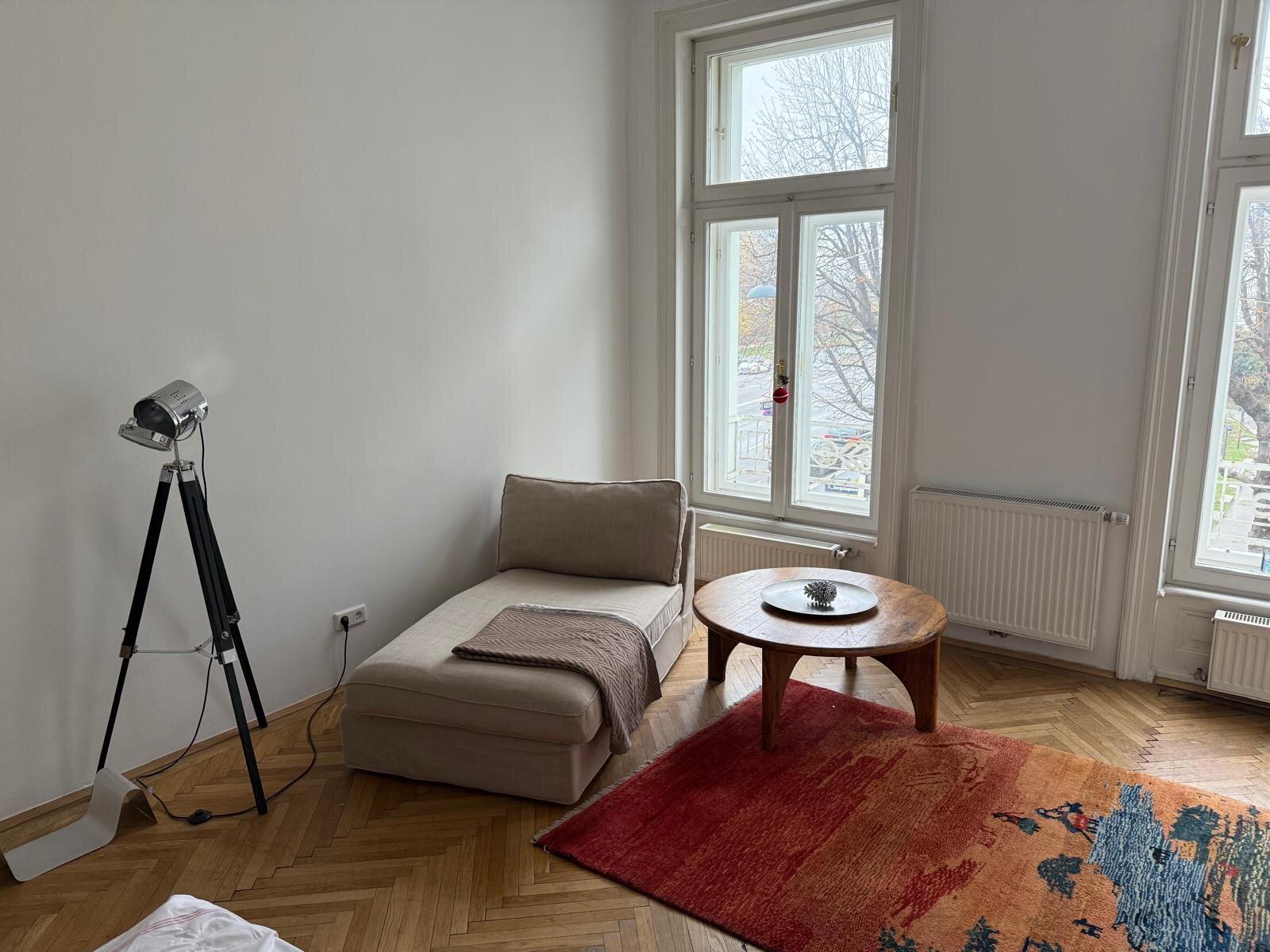Helles 1-Zimmer Apartment mit Parkettboden & Altbauflair – Kurzzeitmiete Wien, Wohnen auf Zeit für 1 bis 6 Monate
