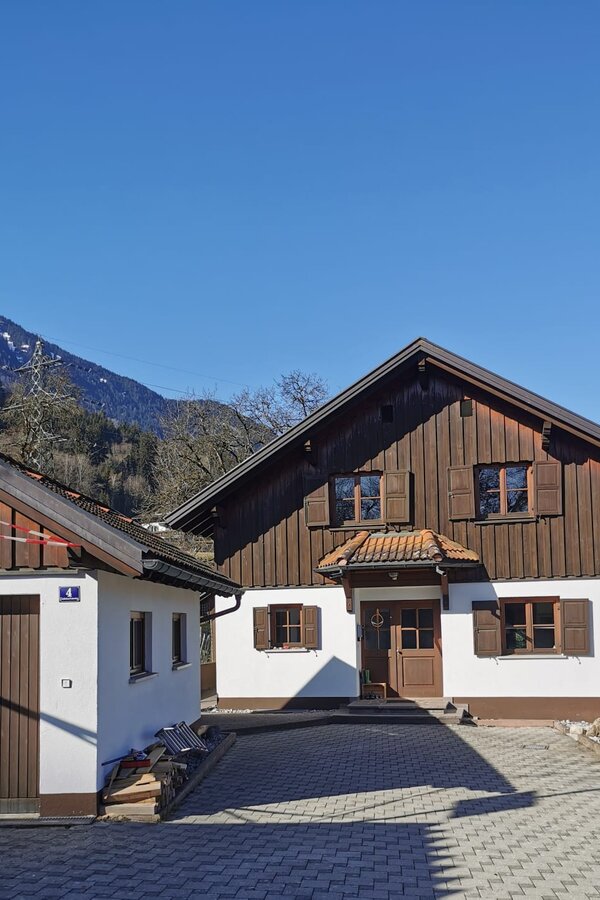 Garage und Auto Abstellplätze