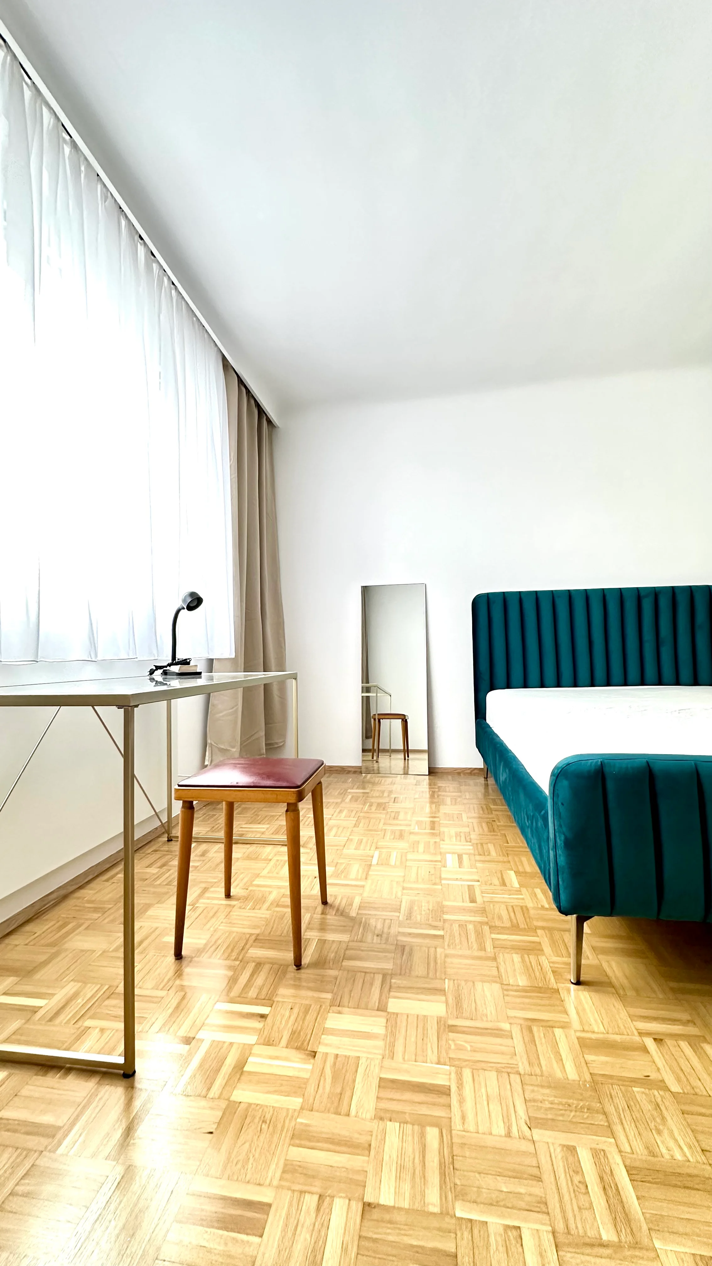 Großes Schlafzimmer 