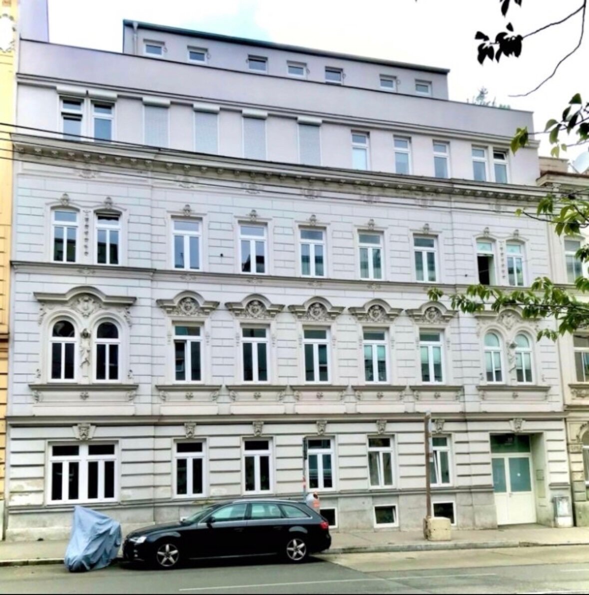 Gebäude 