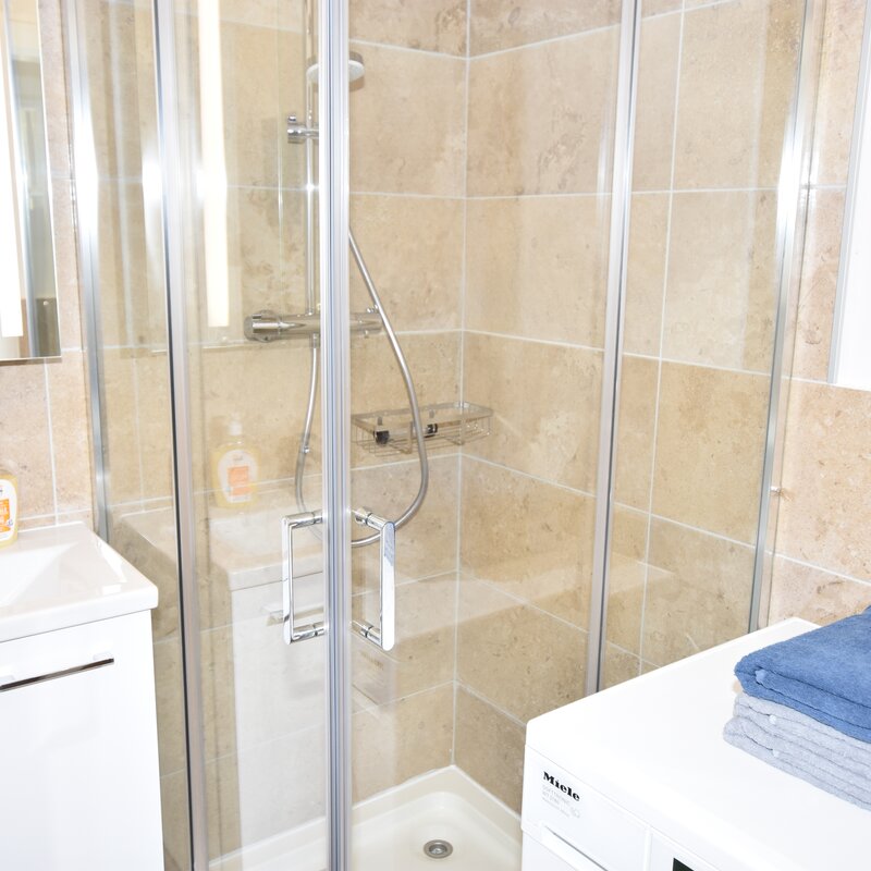 bathroom with washingmachine