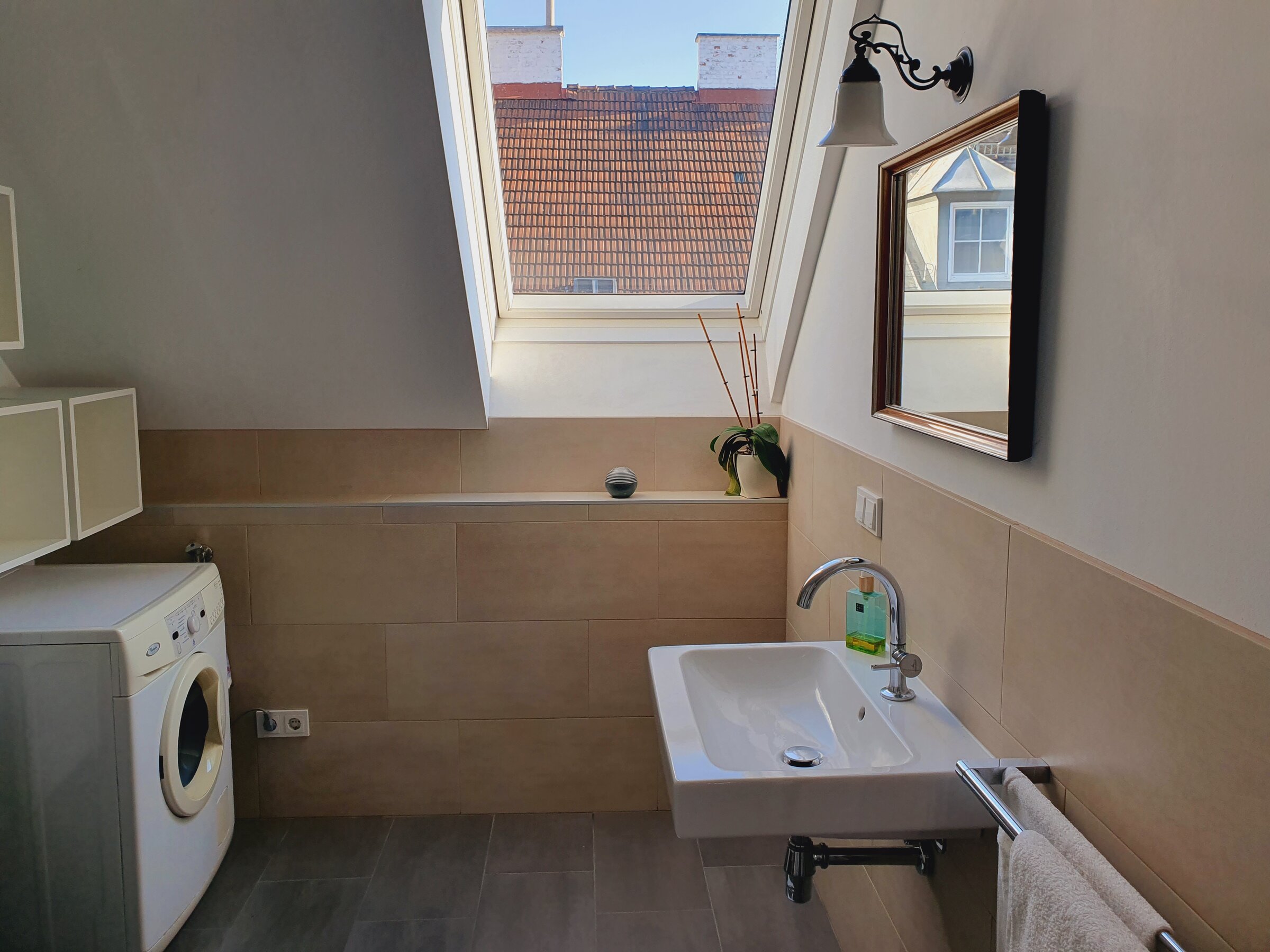 Bath next to bedroom