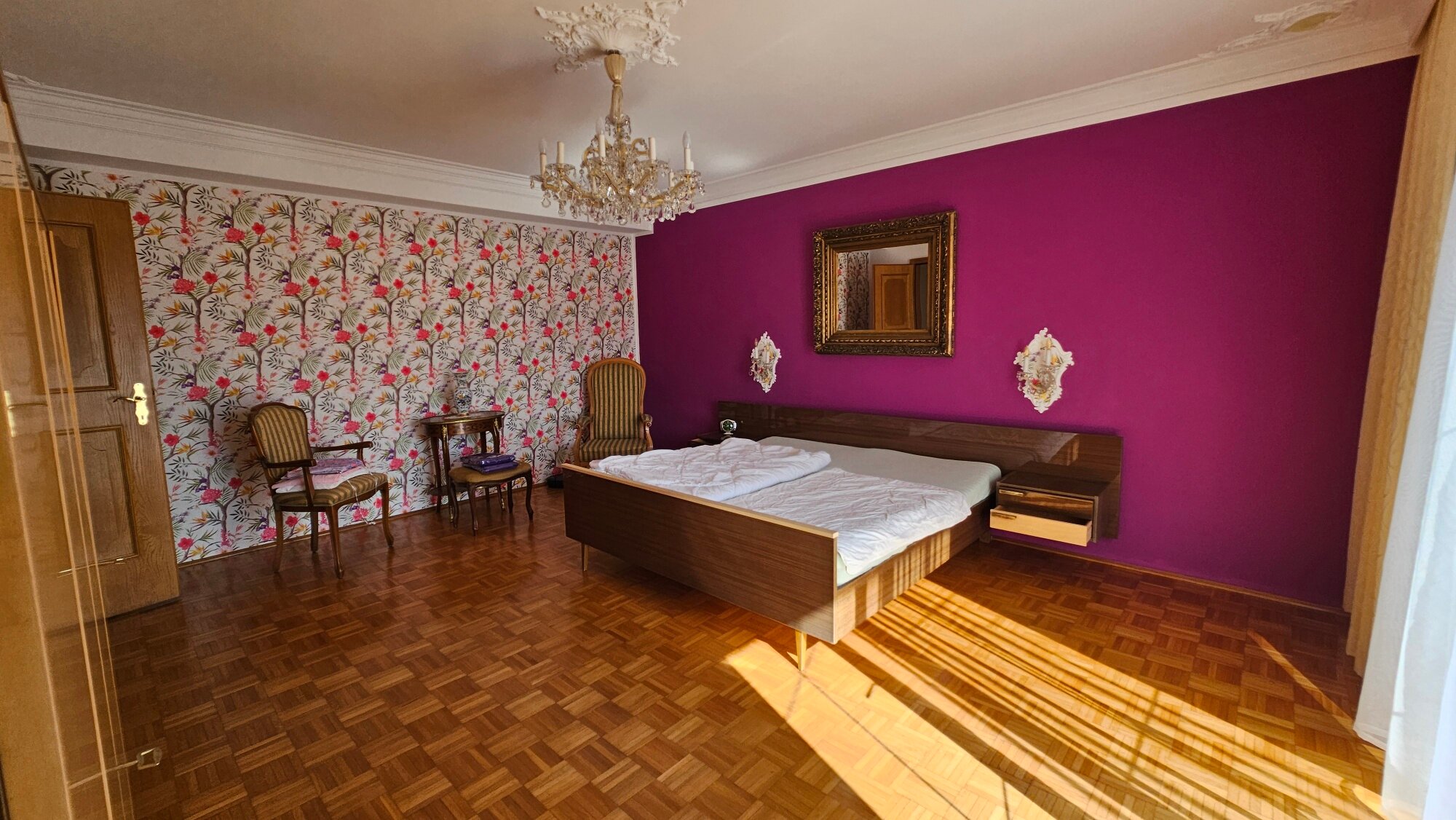 Schlafzimmer 1
