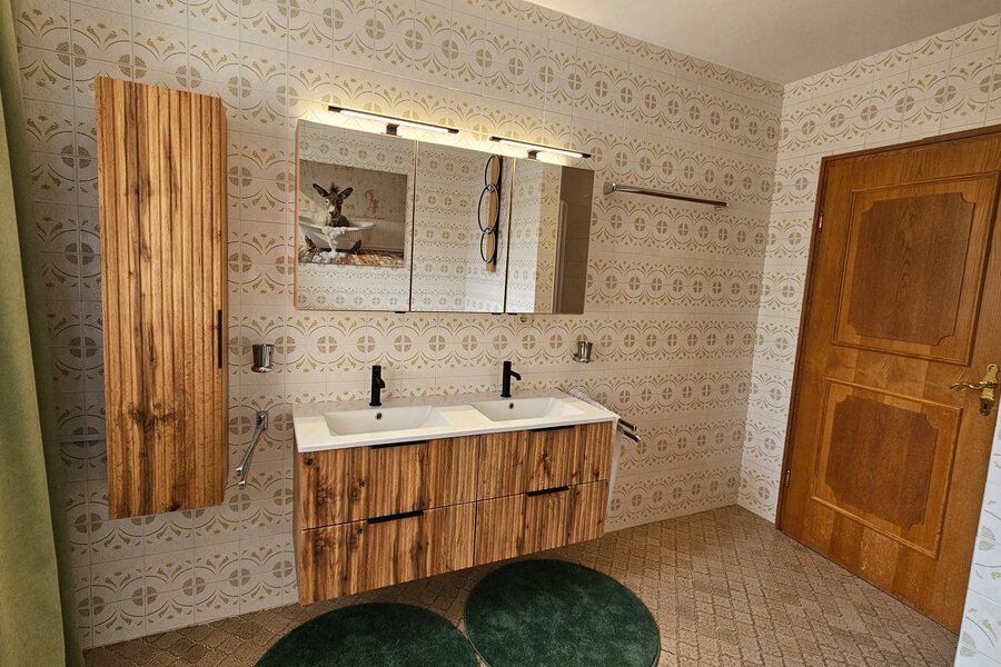 das Badezimmer