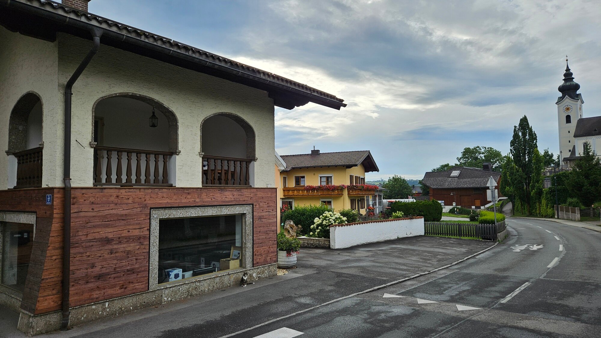 the free parking lot