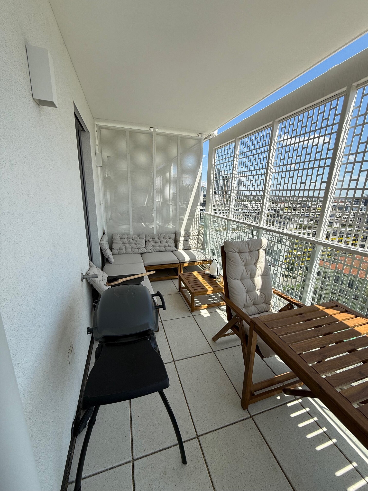 terrace_lounge