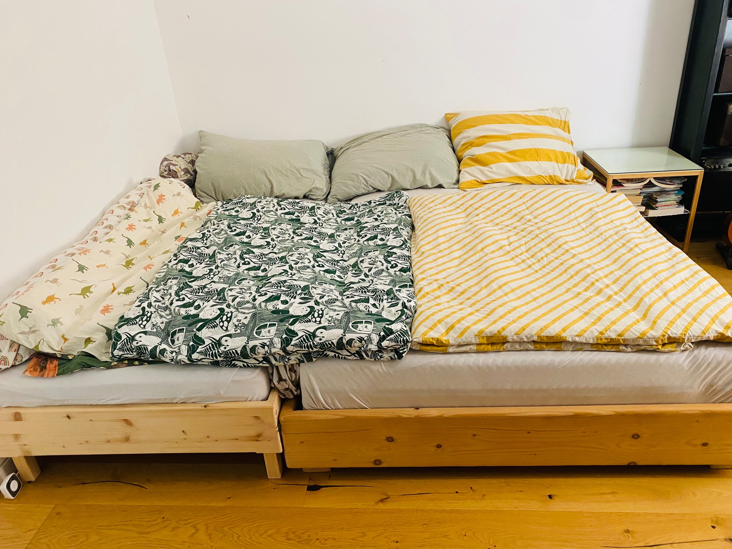 90cm + 140cm Bett zusammengebaut = 230cm Bett | © Birgit Koblinger