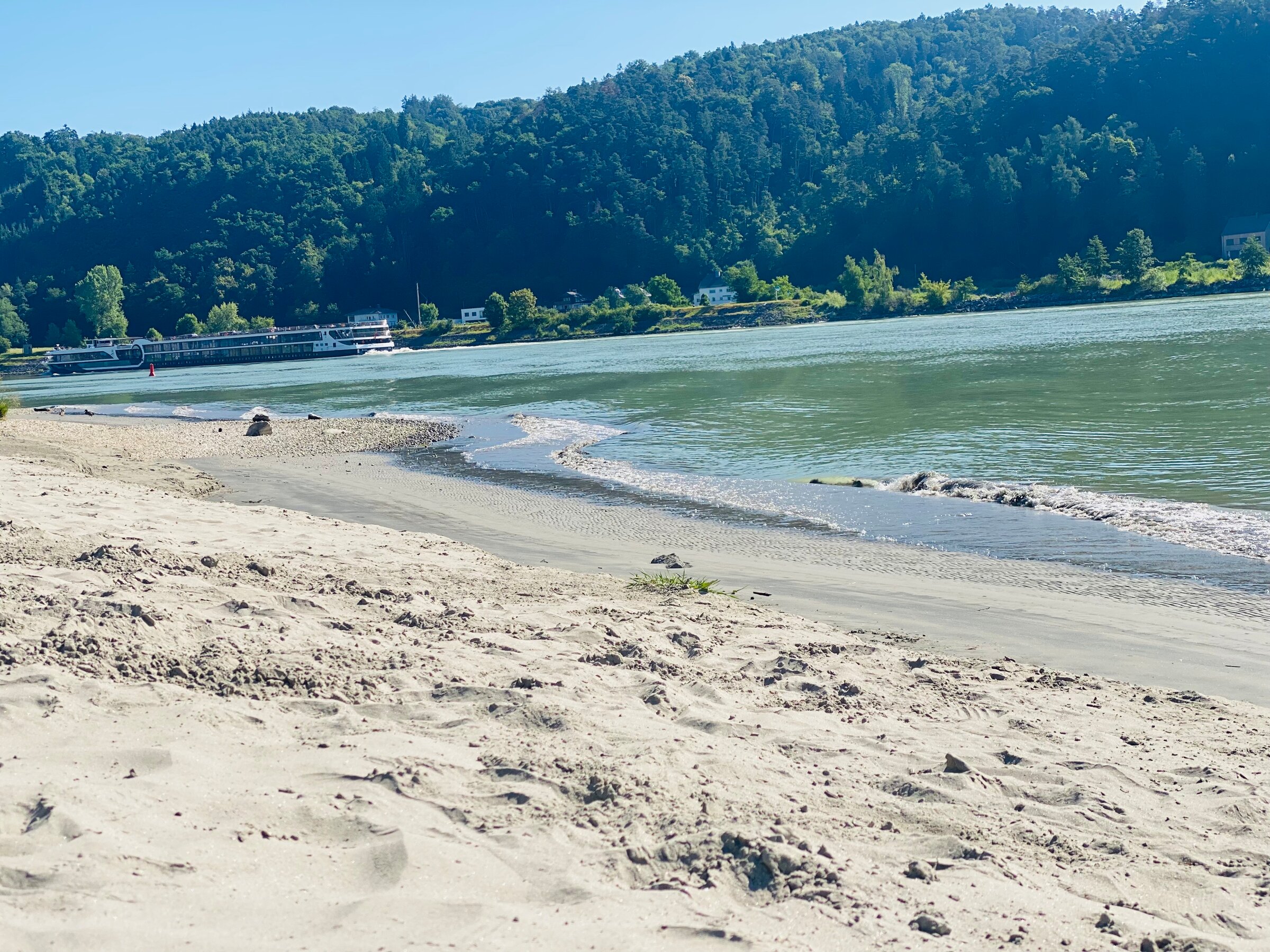 Zum Baden, Joggen, Yoga, Spaziergänge, Beachvolleyball, etc.  | © Birgit Koblinger