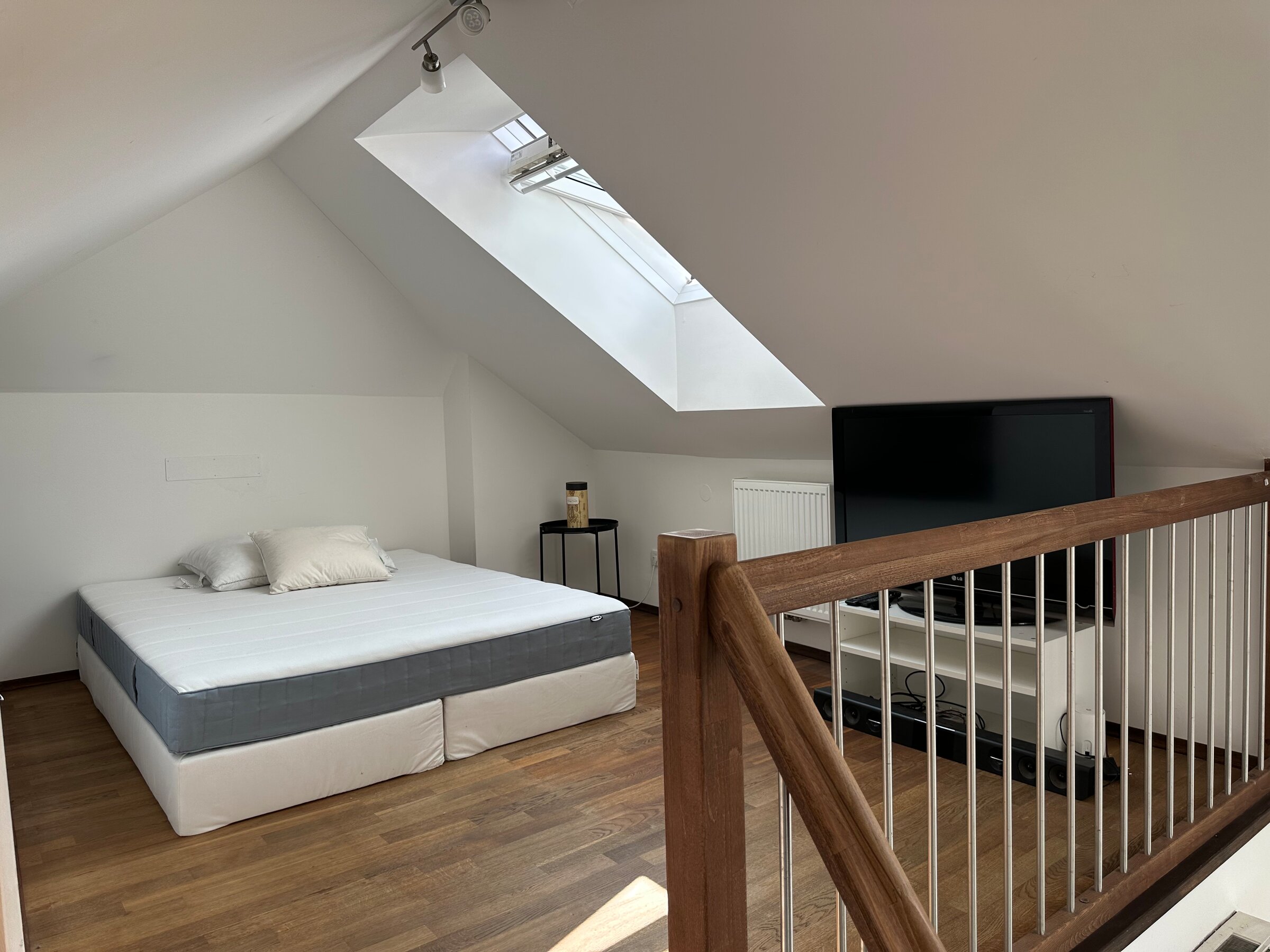 Gallery with sleeping area