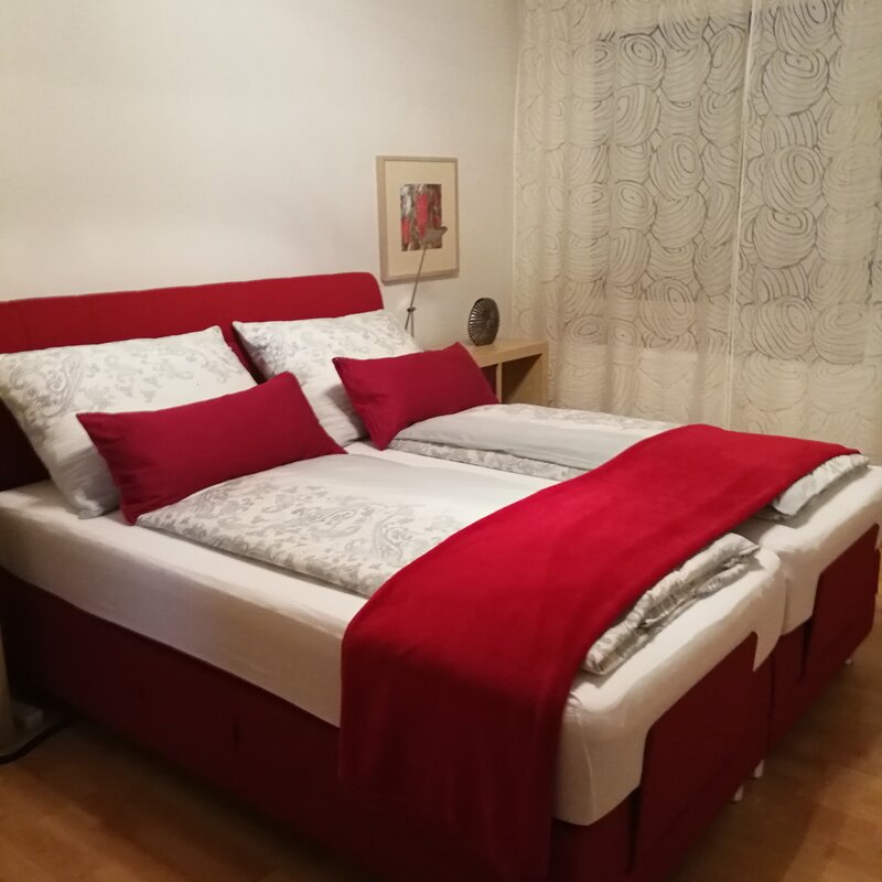 Schlafzimmer 2