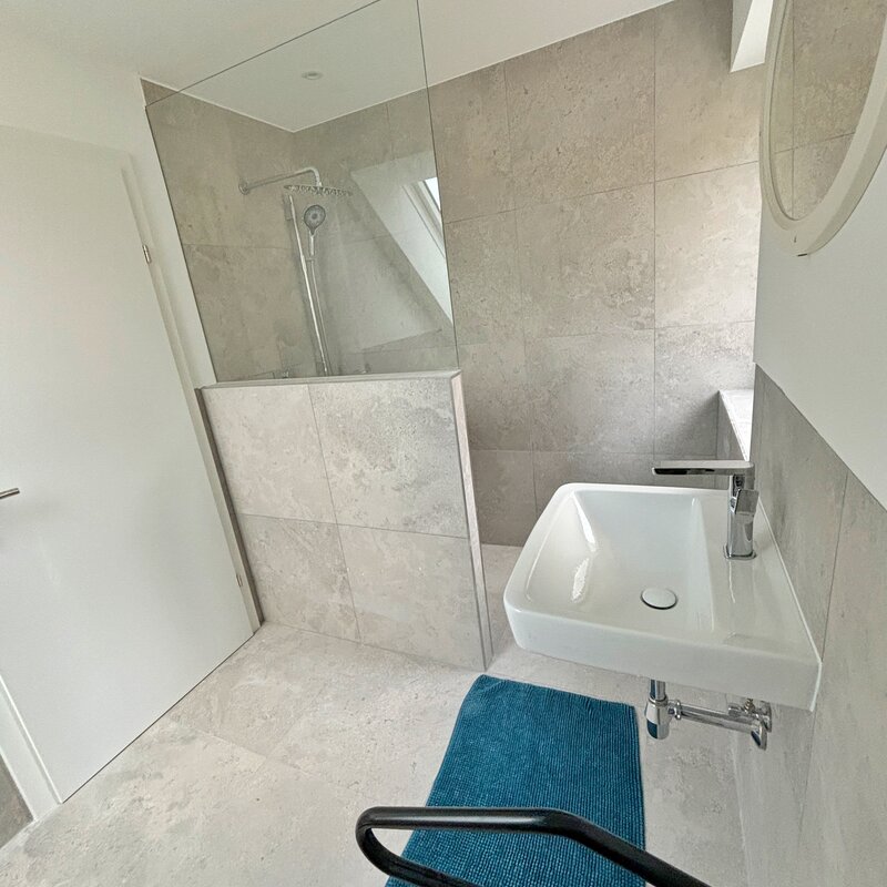 Master bathroom top floor