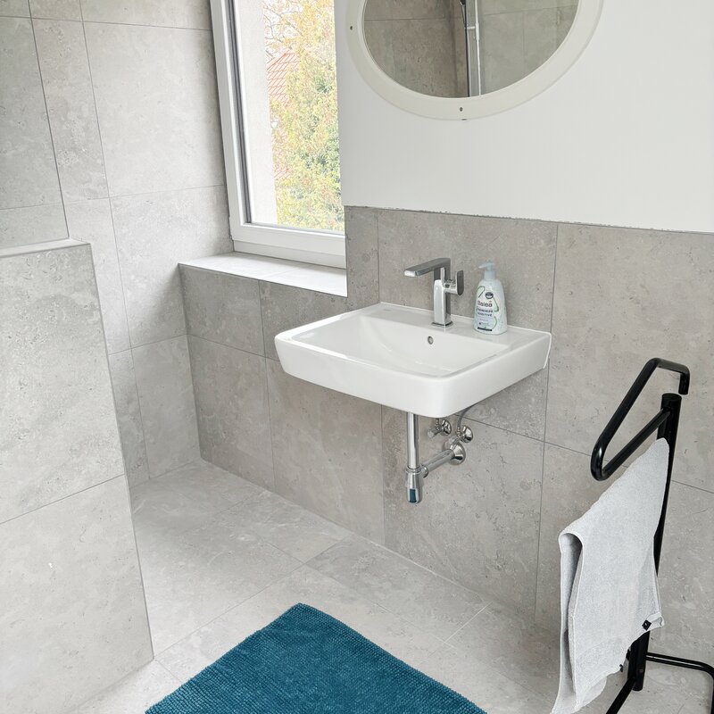 Master bathroom top floor