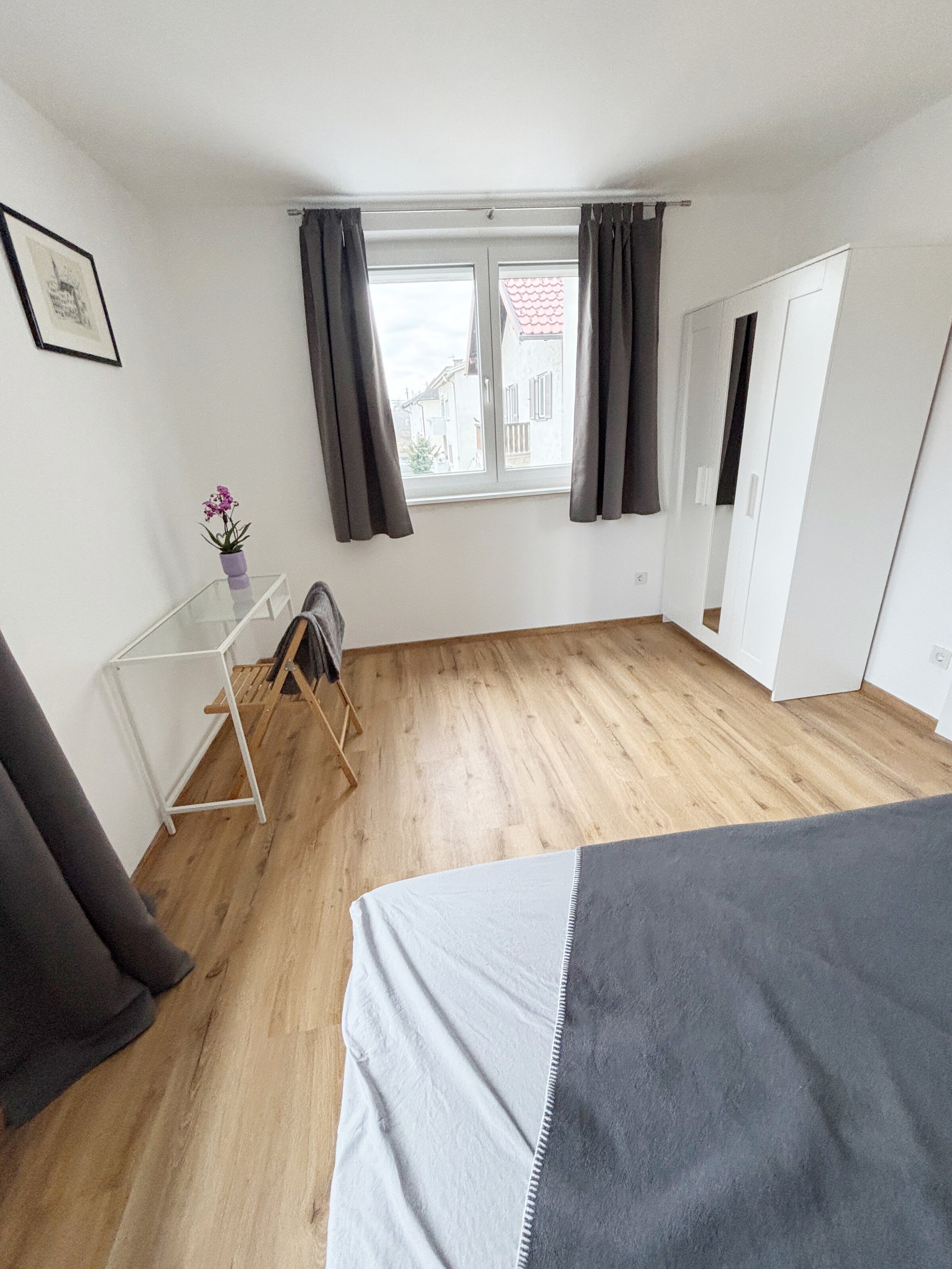 2nd bedroom 1st floor