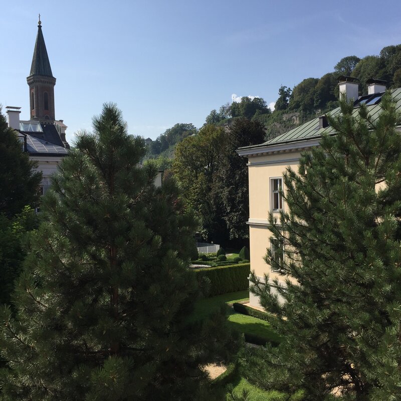 und zur evangelischen Kirche