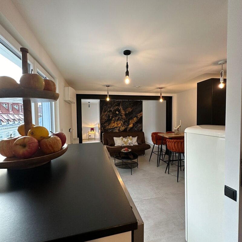 Blick von der modernen Küche