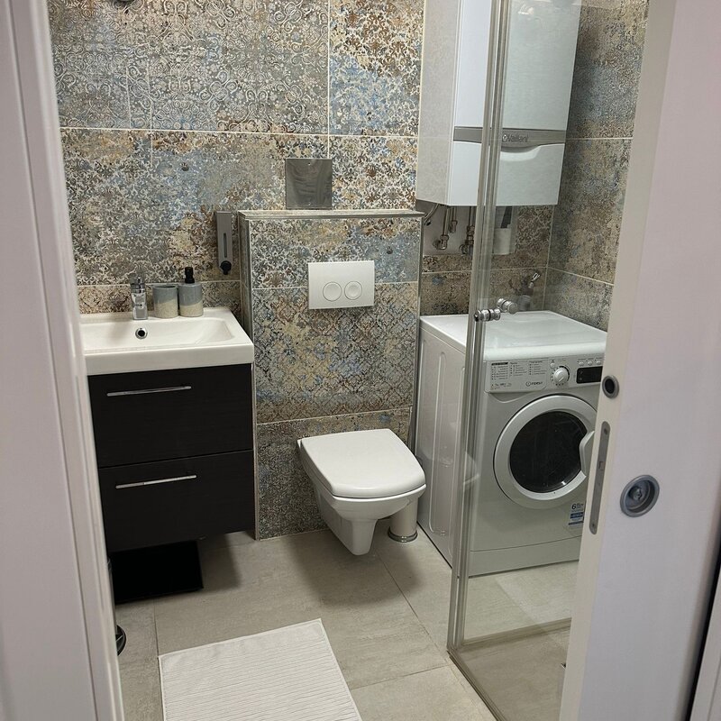 Modernes Badezimmer 