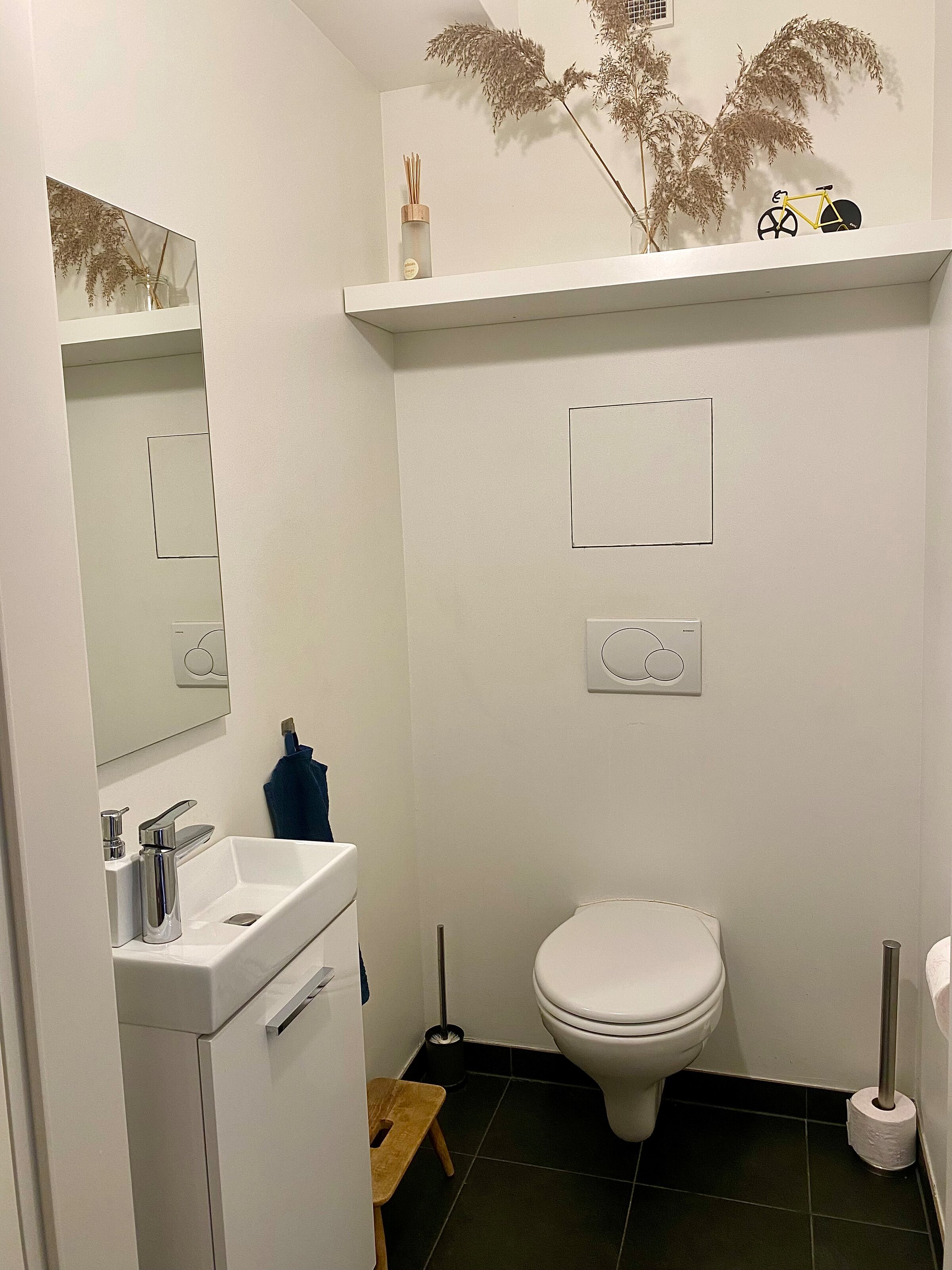 Hand wash basin | © hannabd