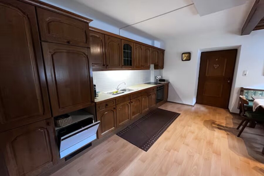 Fully furnished kitchen with dishwasher, oven, coffee machine | © Haidachhof