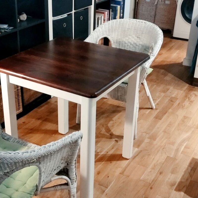 Dinning Table in Living Room