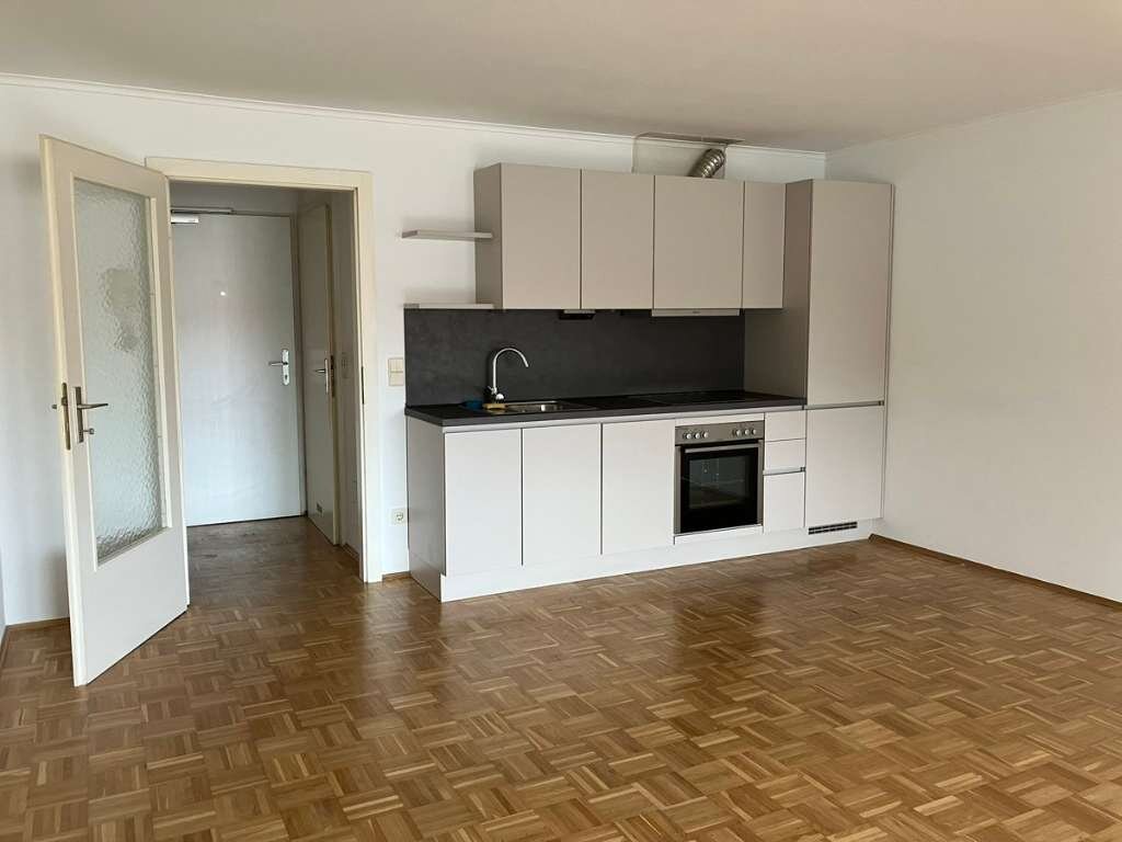 Helle 1-Zimmer Wohnung mit moderner Einbauküche & Parkettboden – Kurzzeitmiete & Wohnen auf Zeit für 1 bis 6 Monate in Graz