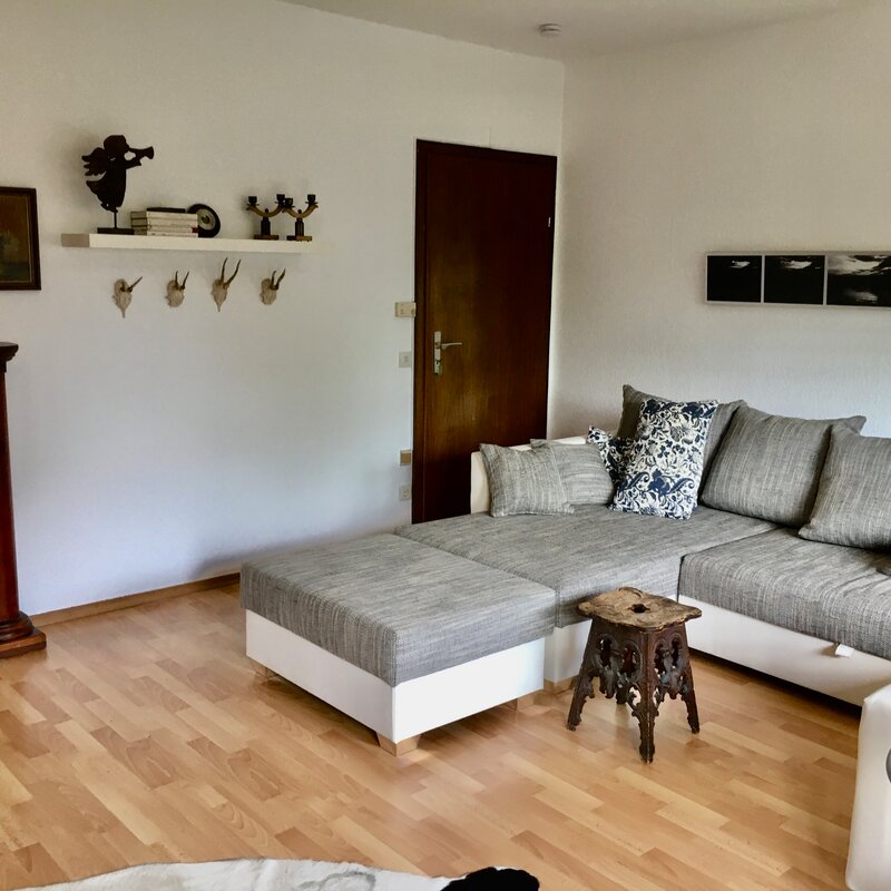 Modern, liebevoll eingerichtet