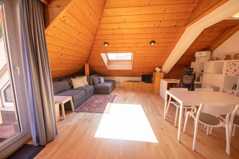 Wohnbereich im Sonnenschein