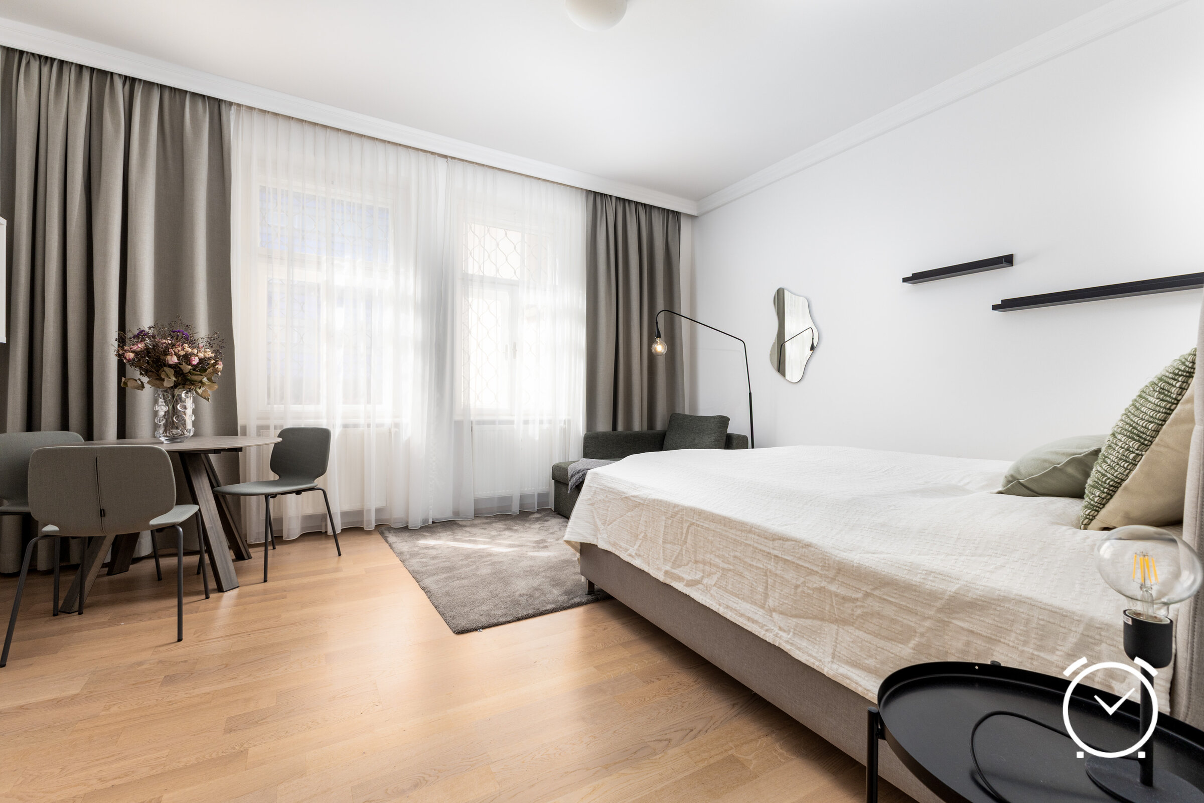 Bright, modern furnished 1-room apartment – short-term rental & temporary housing for 1 to 6 months in Salzburg