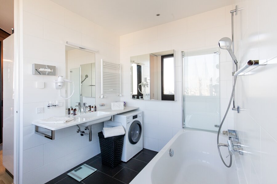 Vienna East View Bathroom | © Skyflats Vienna