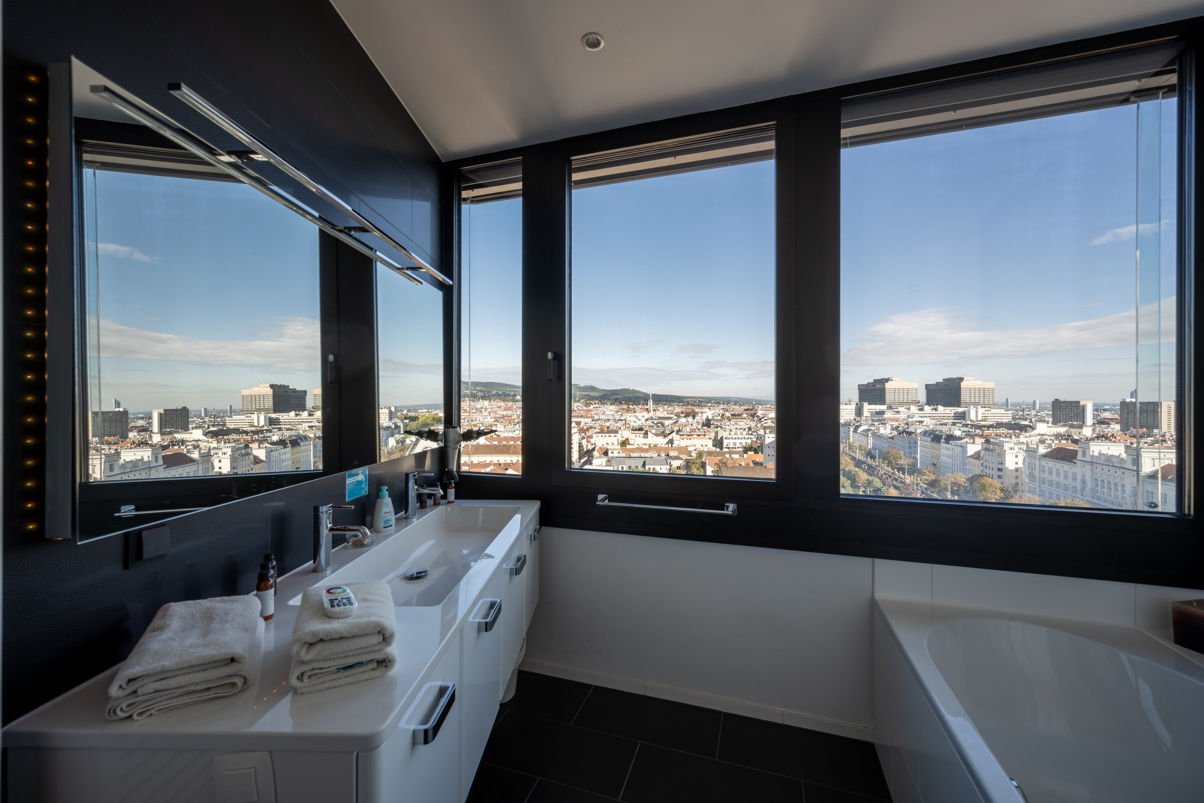 Vienna West View  | © Skyflats Vienna