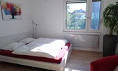 Bett im Schlafzimmer
