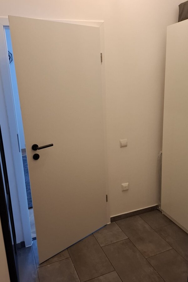 Blick Richtung Tür Hauptraum