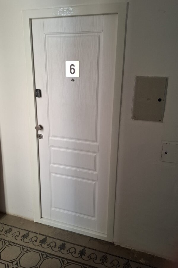  Entrance apartment