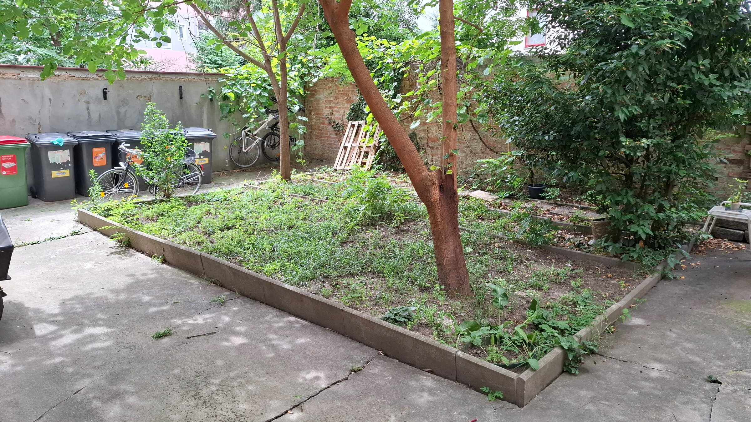 Radabstellmöglichkeit, Platz für Wäschespinne