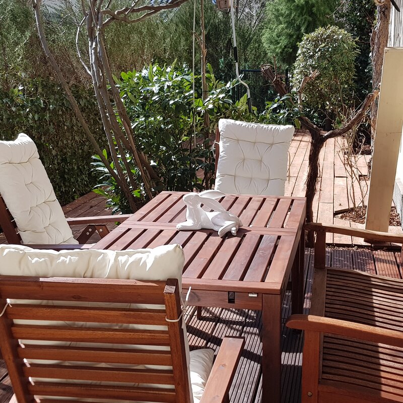 Cosy diningtable on sunny terracce