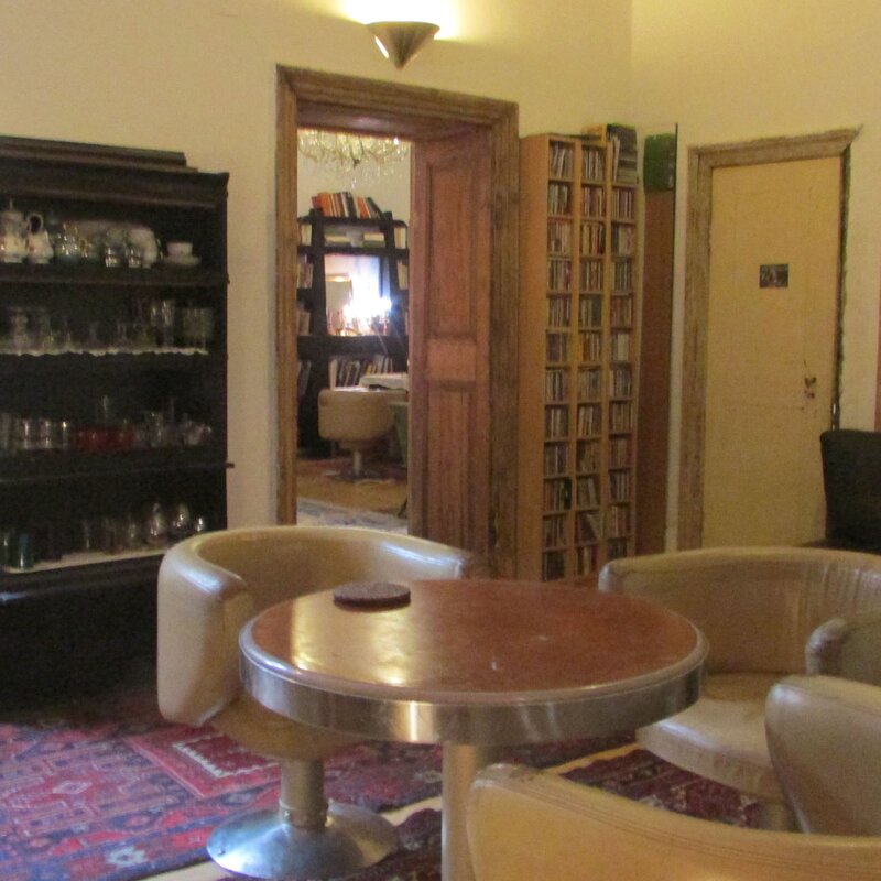 zentrales Wohnzimmer