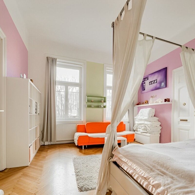 Helles Schlafzimmer mit Himmelbett – 4-Zimmer Wohnung zur Kurzzeitmiete, Wohnen auf Zeit 1 bis 6 Monate, Wien