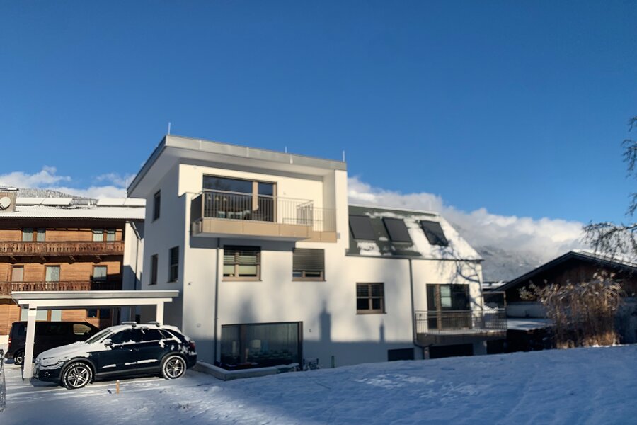 Modern new build in snow – 2-room apartment for short-term rental & temporary housing for 1 to 6 months in Kolsass