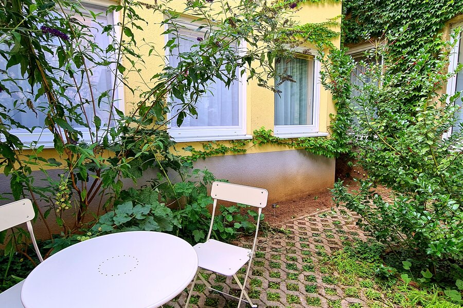 Shared use of courtyard