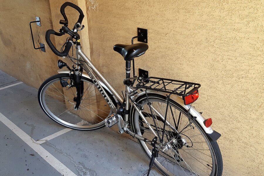 Parking space for bicycle in the covered entrance area