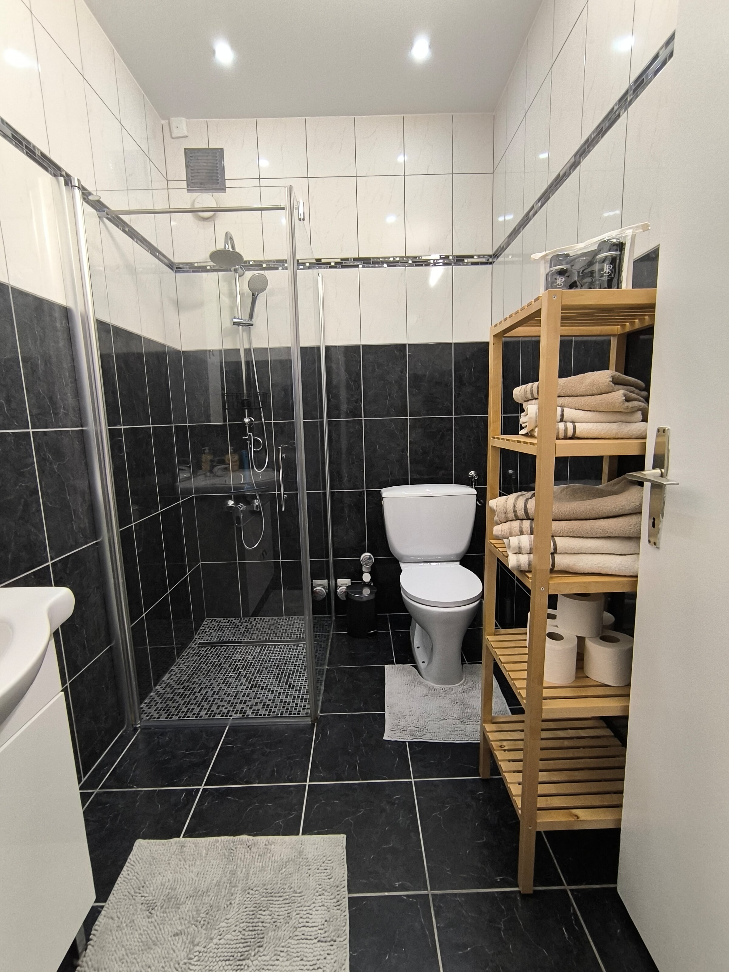 Badezimmer mit WC 