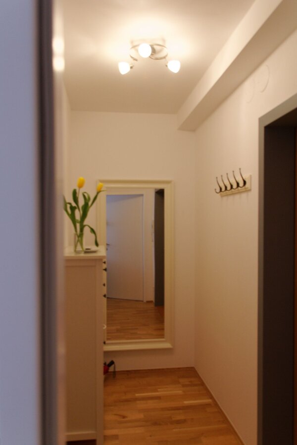 Vorraum mit Garderobe