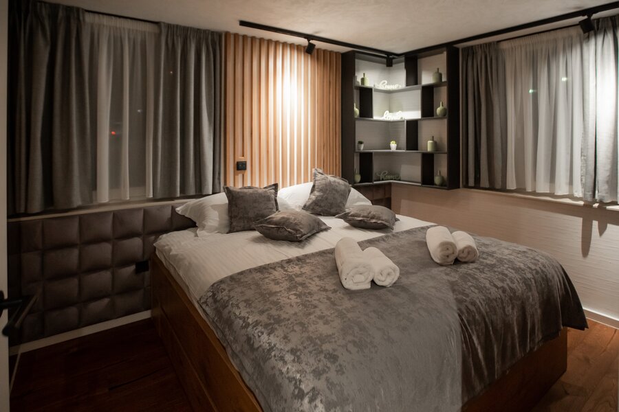 Schlafzimmer 2