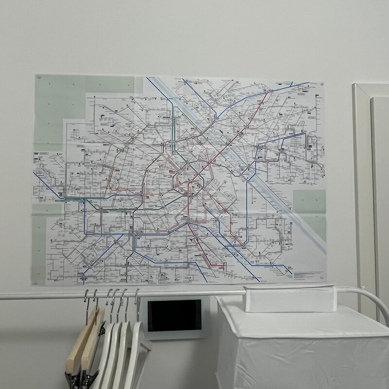 Eingangsbereich mit Stadtplan