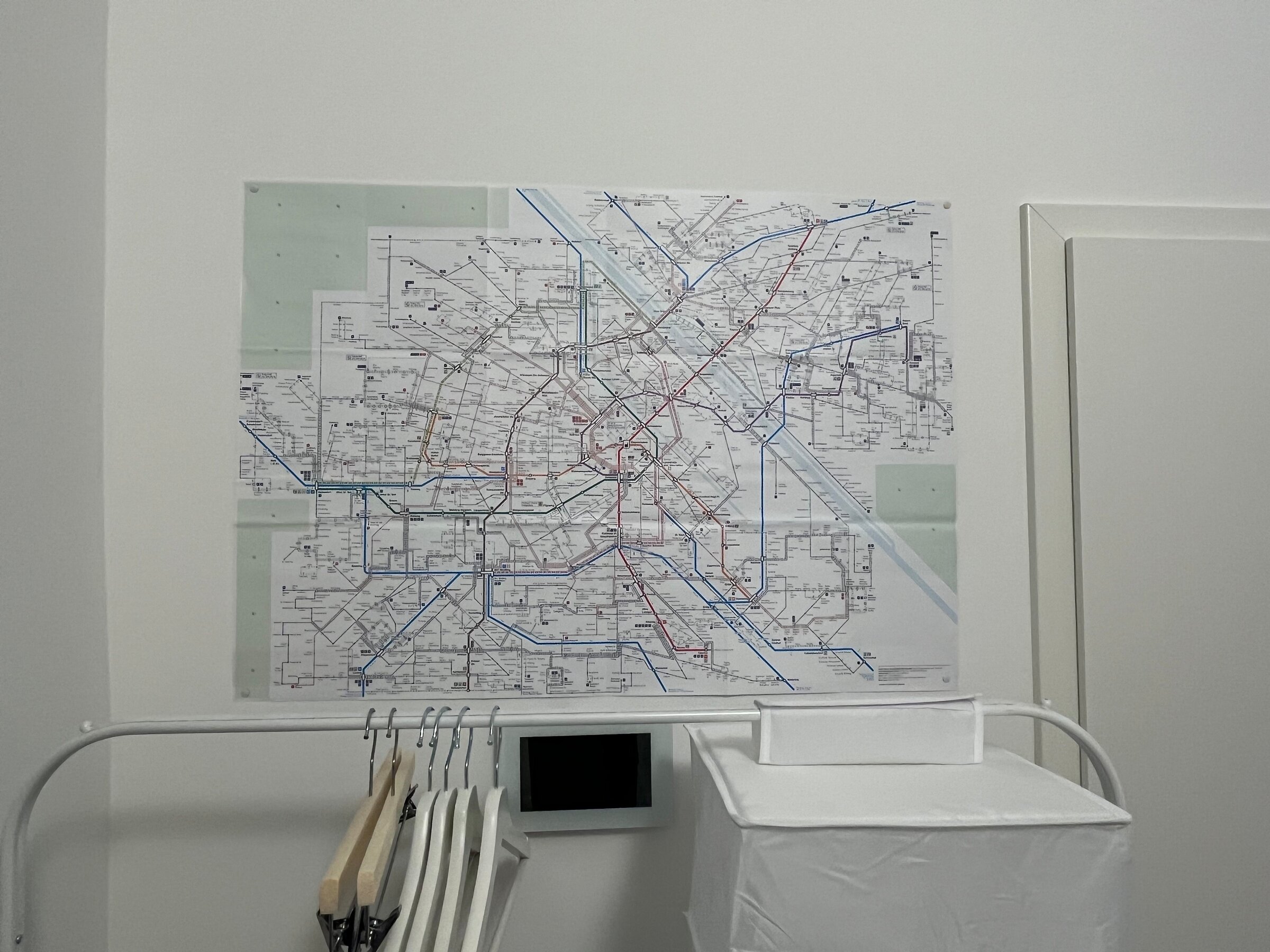 Eingangsbereich mit Stadtplan